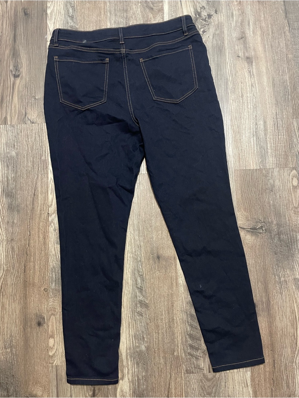 No bo High Rise Skinny Jeans in Dark Navy with Tan size 17 Stitching re-owned